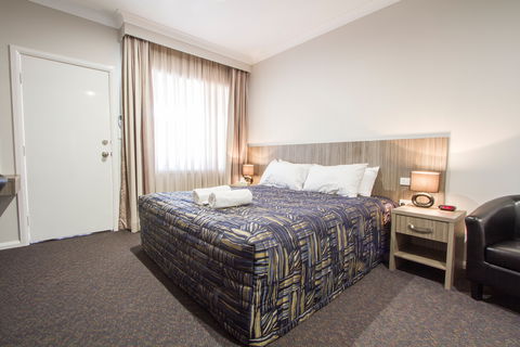 Harvest Lodge Motel - Accommodation Whitsundays 0