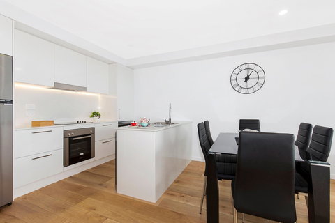 Astra Apartments Newcastle - Accommodation Whitsundays 11