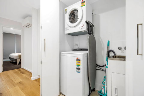 Astra Apartments Newcastle - Accommodation Whitsundays 16