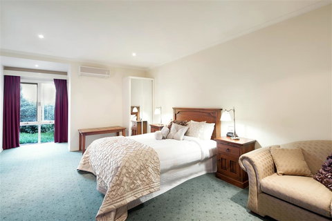 Best Western Crystal Inn - Accommodation Whitsundays 9