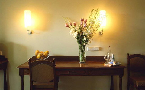 Best Western Plus The Tudor-Box Hill - Accommodation Whitsundays 6