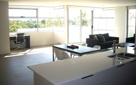 Best Western Plus The Tudor-Box Hill - Accommodation Whitsundays 13