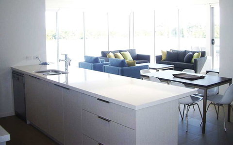 Best Western Plus The Tudor-Box Hill - Accommodation Whitsundays 14