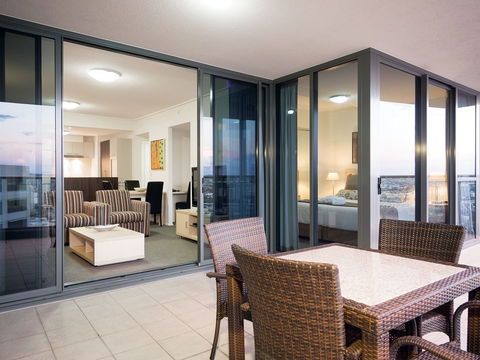 Oaks Aurora - Accommodation Whitsundays 2