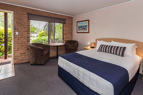Macquarie Barracks Inn - Accommodation Whitsundays 1