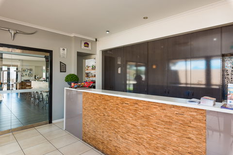 The Stirling Hotel Rockhampton - Accommodation Whitsundays 0