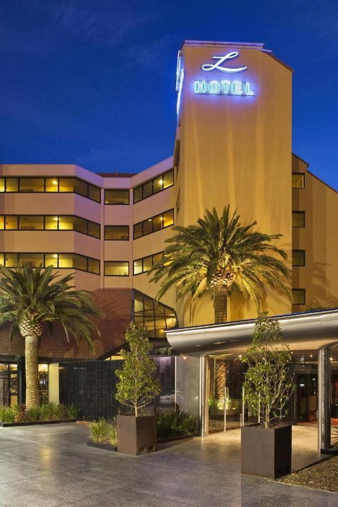 The Lakes Resort Hotel - Accommodation Whitsundays 0