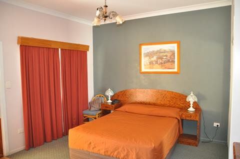 Townview Motel - Accommodation Whitsundays 2