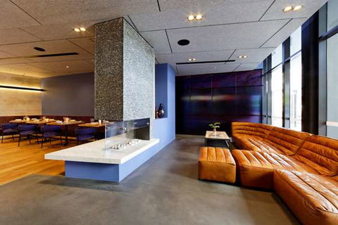 Alpha Mosaic Hotel - Accommodation Whitsundays 4