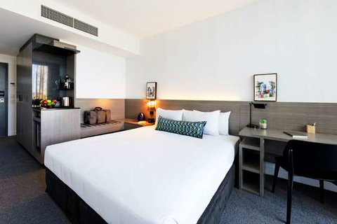 Alpha Mosaic Hotel - Accommodation Whitsundays 8