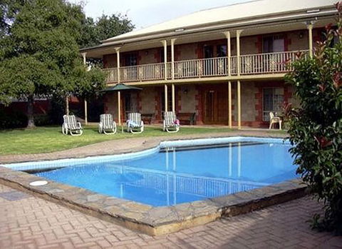 Clare Central Motel - Accommodation Whitsundays 0