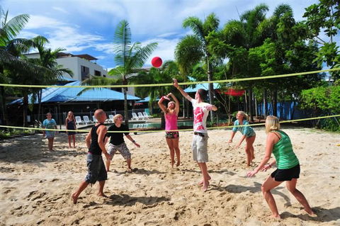Nomads Cairns Backpackers Resort - Accommodation Whitsundays 0