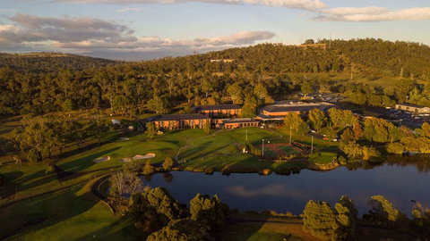 Country Club Tasmania - Accommodation Whitsundays 1