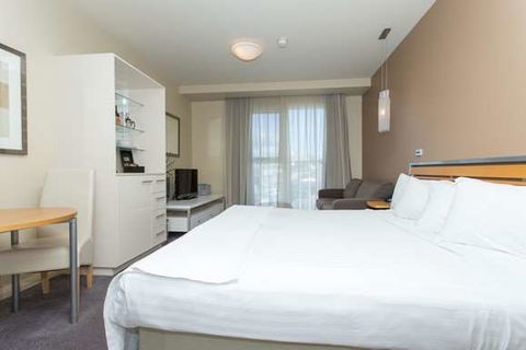 Peppers Seaport Hotel - Accommodation Whitsundays 5
