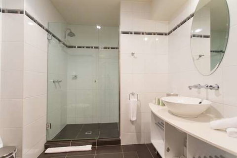 Peppers Seaport Hotel - Accommodation Whitsundays 9