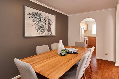 Elphin Villas - Accommodation Whitsundays 9