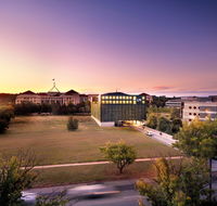 Little National Hotel - Accommodation Whitsundays