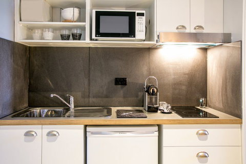 The Urban Newtown - Accommodation Whitsundays 0