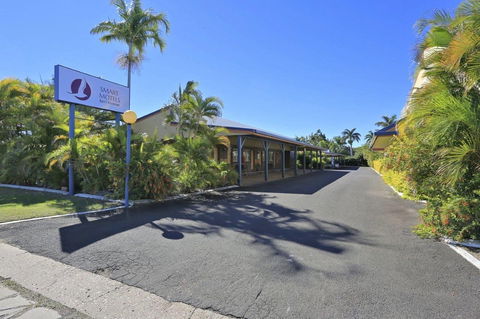 Smart Motels Bert Hinkler - Accommodation Whitsundays 0
