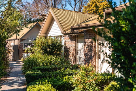 The Lodge by Haus - Accommodation Whitsundays 2