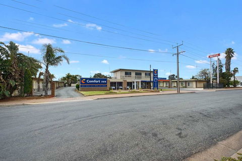 Comfort Inn Flinders on Main - Accommodation Whitsundays 1