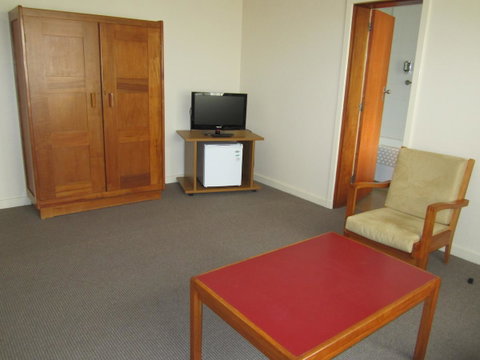 University House - ANU - Accommodation Whitsundays 41