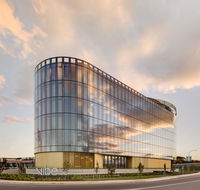 Vibe Hotel Canberra - Accommodation Whitsundays