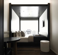 Little National Hotel - Accommodation Whitsundays
