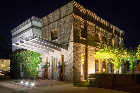 De Russie Boutique Hotel - Accommodation Whitsundays 0