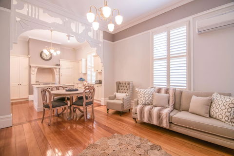 De Russie Boutique Hotel - Accommodation Whitsundays 32