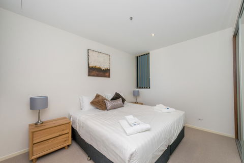 Manhattan 303 Canberra City ACT - Accommodation Whitsundays 1