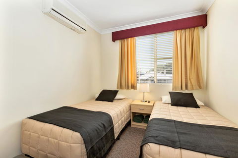 Soldiers Motel - Accommodation Whitsundays 28