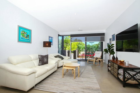 Accommodate Canberra - Parbery - Accommodation Whitsundays 21