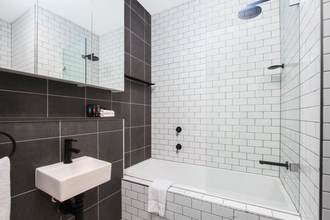 Accommodate Canberra - Parbery - Accommodation Whitsundays 14