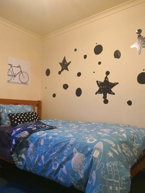 Space And Quiet Safe Room Canberra - Accommodation Whitsundays 3