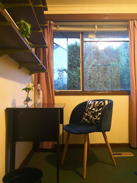 Space And Quiet Safe Room Canberra - Accommodation Whitsundays 9