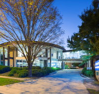 Premier Hotel  Apartments - Accommodation Whitsundays