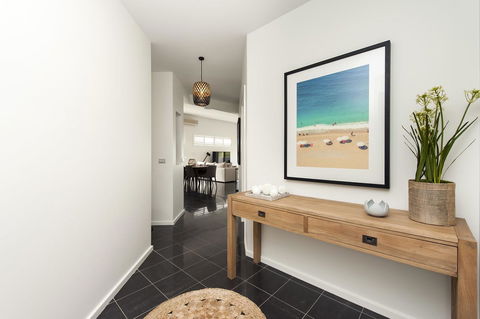Mollymook Beachfront Penthouse 9 - Accommodation Whitsundays 7