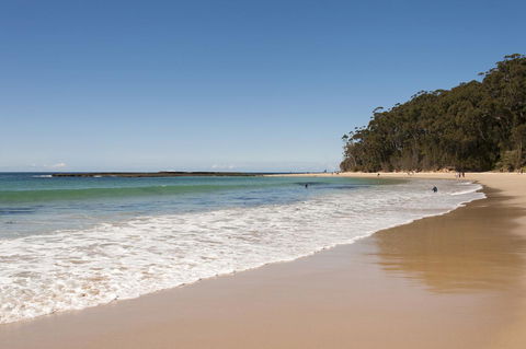 Mollymook Beachfront Penthouse 9 - Accommodation Whitsundays 0