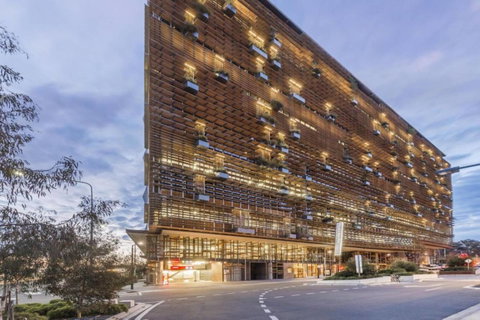 Canberra Luxury Apartment 3 - Accommodation Whitsundays 5