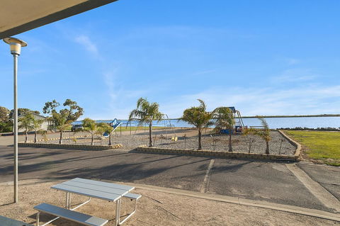 Port Broughton Tourist Park - Accommodation Whitsundays 38