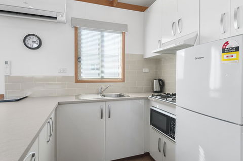 Port Broughton Tourist Park - Accommodation Whitsundays 18