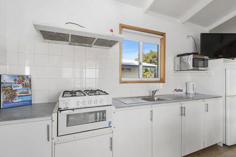 Port Broughton Tourist Park - Accommodation Whitsundays 34
