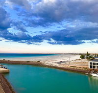 Ocean View Luxury Apartment  Suite