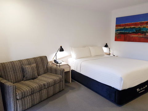 William Macintosh Motor Lodge - Accommodation Whitsundays 7