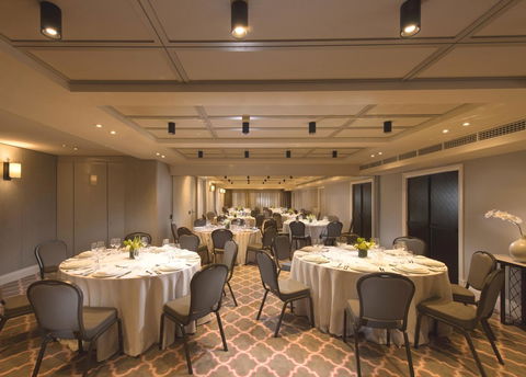 Mayfair Hotel - Accommodation Whitsundays 19