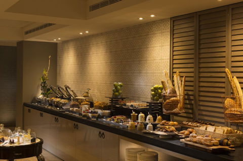 Mayfair Hotel - Accommodation Whitsundays 3