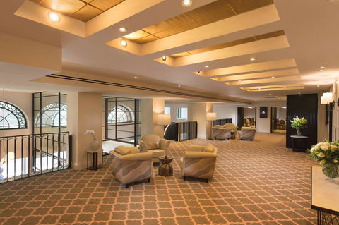 Mayfair Hotel - Accommodation Whitsundays 10