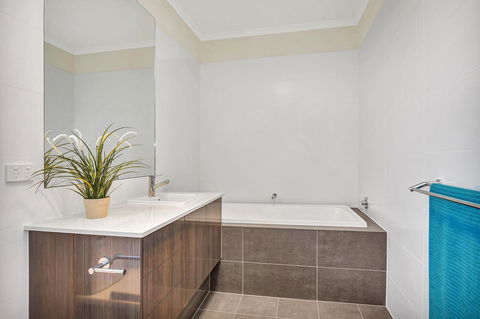 Eastern Breeze - Accommodation Whitsundays 32
