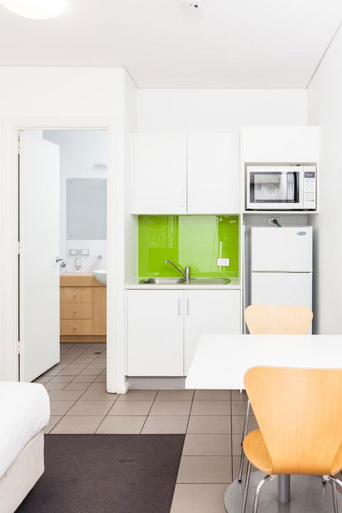 Majestic Oasis Apartments - Accommodation Whitsundays 28
